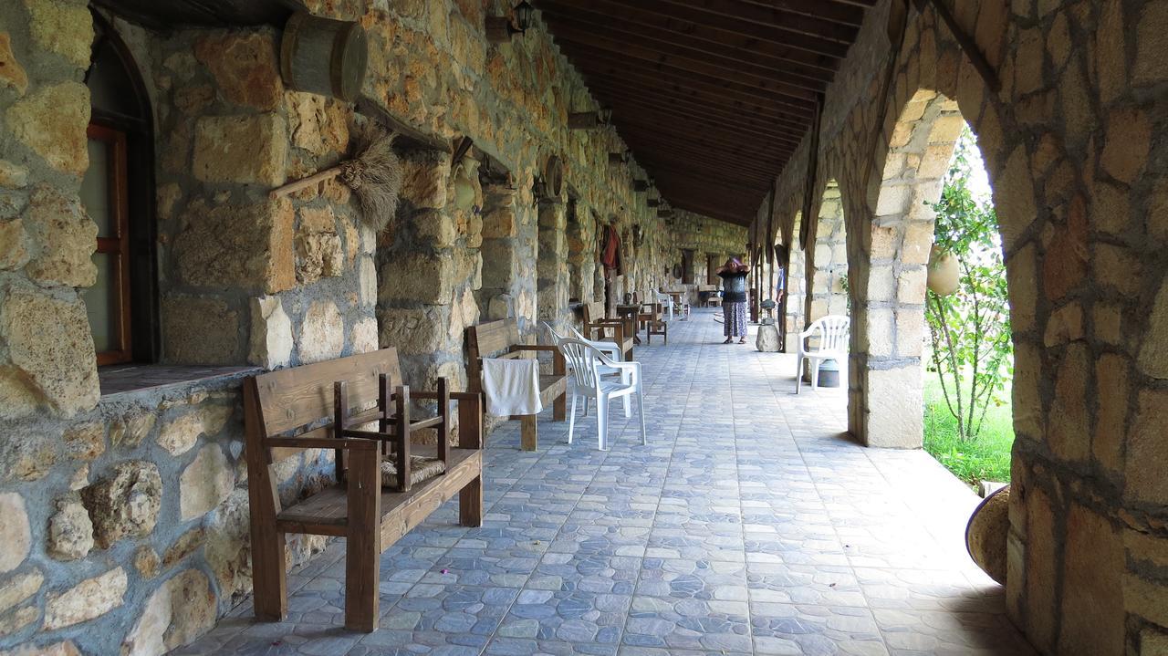 Elausa Hotel & Restaurant Rizokarpaso Экстерьер фото