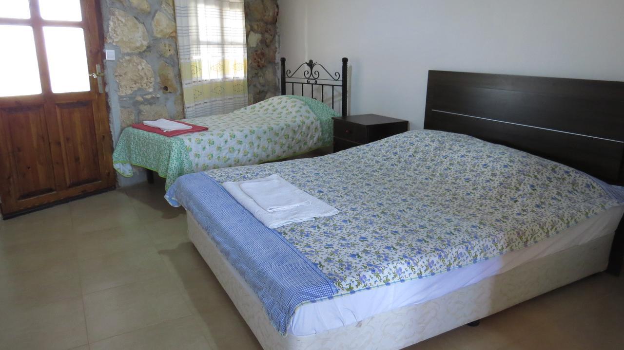 Elausa Hotel & Restaurant Rizokarpaso Экстерьер фото